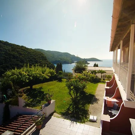 Noufaro * Paleokastritsa